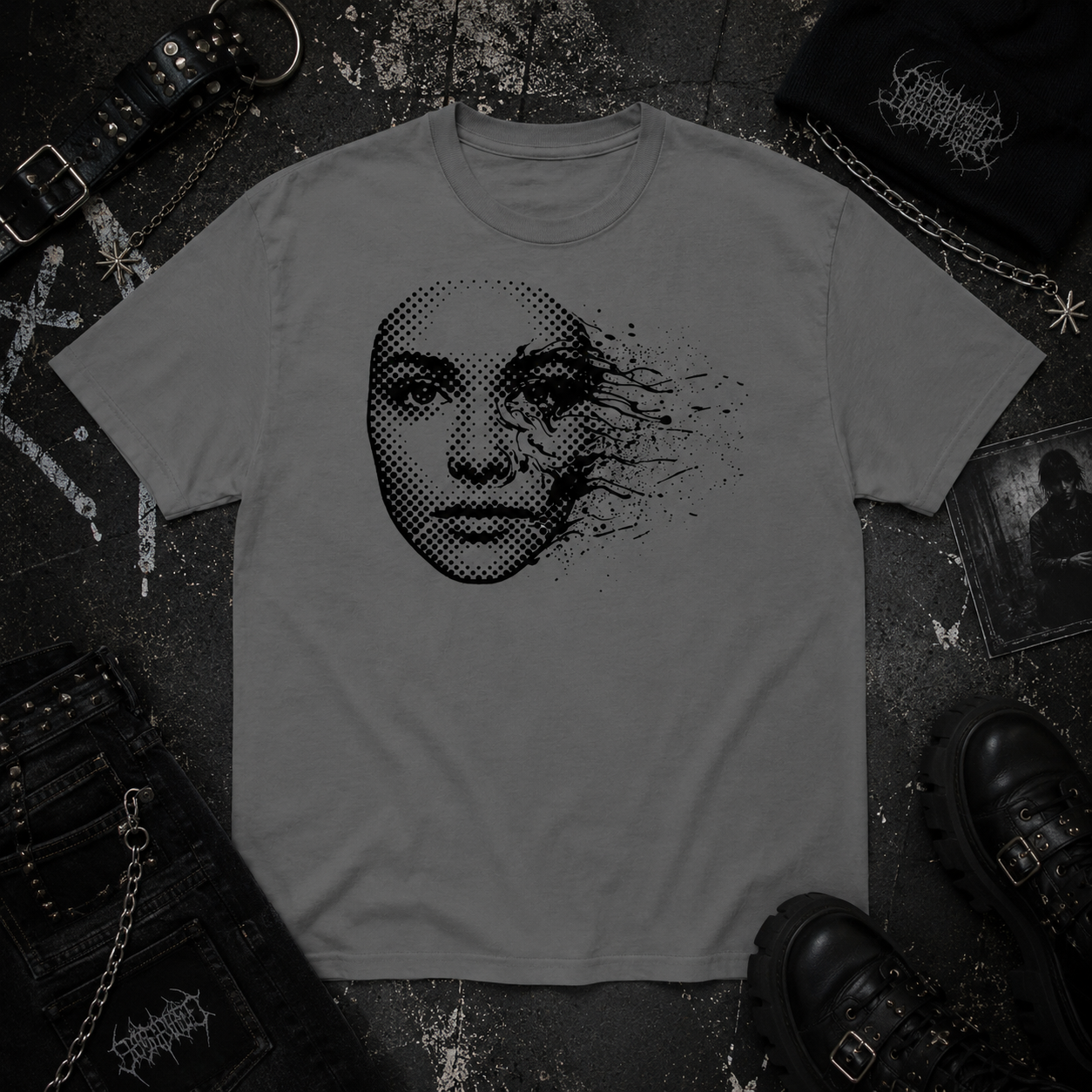 Fading Face tee